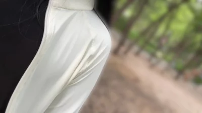 逛公园好多人